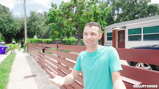 MilfHunter Naomi Fo Helping Out My MILF Neighbor