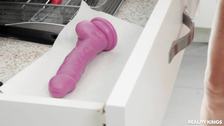 MomsLickTeens Maya Woulfe And Wendy Raine