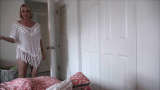 MomComesFirst Brianna Beach Watch Me