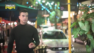 IrmaosDotados Homens de Preto e de 4