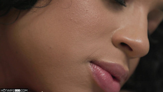 Hotwife Diamond Banks