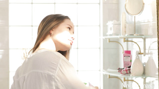 VivThomas.23.06.09.Amalia.Davis.And.Stella.Cardo.Sexy.Curves.XXX.1080p.HEVC.x265.PRT