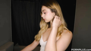 SchoolOfCock.23.07.02.Molly.Little.Master.Debater.XXX.720p.HEVC.x265.PRT