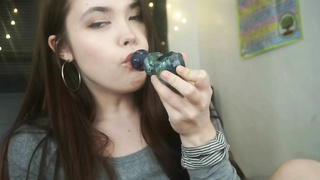 ManyVids Alice Moonstone Cum With Buttplug And Vibe
