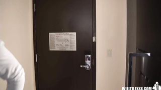 WillTile Luna Lovely Bad Teacher