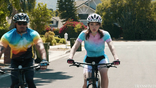 AdultTime Emma Rose & King Noire - Glutes To See You