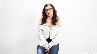 HowWomenOrgasm Leana Lovings