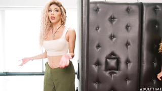 AdultTime Codi Vore, Ariel Demure, Izzy Wilde