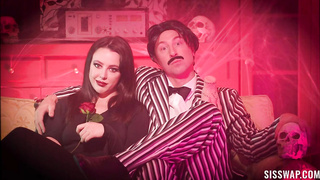 SisSwap River Lynn And Amber Summer The Haunted House Of Swap